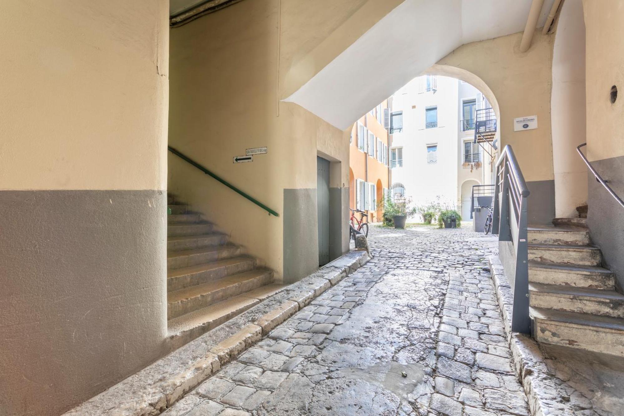 Adira Marseille Panier 2 Etoiles Apartment Exterior foto